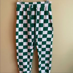 Forever 21 Green & White checkered joggers. Only worn once. size small.